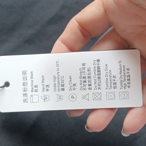 F. Modern Unique Fashion Crop Top/vest, 15" PTP, 10" L - Picture 6 of 7